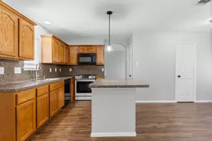 1023 Sante Fe, Rosenberg, TX 77471 - Photo 9