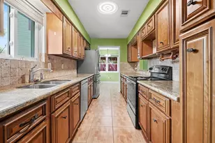 519 Orleans St, League City, TX 77573 - Photo 7
