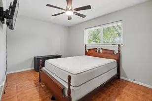 519 Orleans St, League City, TX 77573 - Photo 9