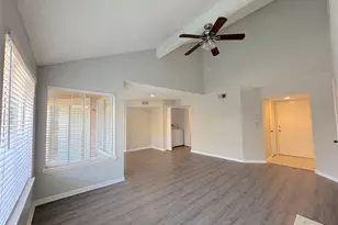 12200 Overbrook Ln, Houston, TX 77077 - Photo 3
