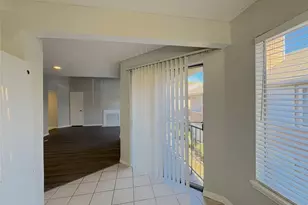 12200 Overbrook Ln, Houston, TX 77077 - Photo 7