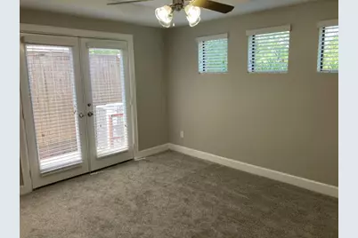 5941 South Loop E #705, Houston, TX 77033 - Photo 11