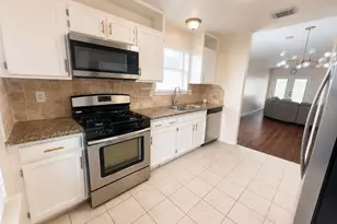 15515 Town Green Dr, Houston, TX 77083 - Photo 7