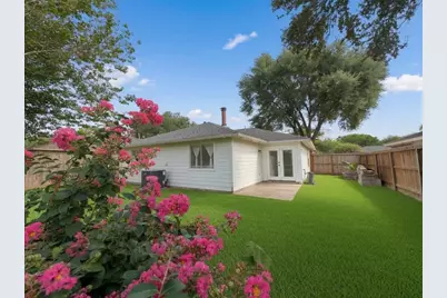 15515 Town Green Drive, Houston, TX 77083 - Photo 17