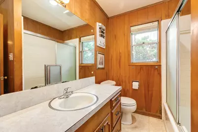120 Southern Oaks Drive, Lake Jackson, TX 77566 - Photo 23