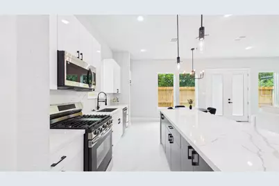 3746 Corder Street, Houston, TX 77021 - Photo 9