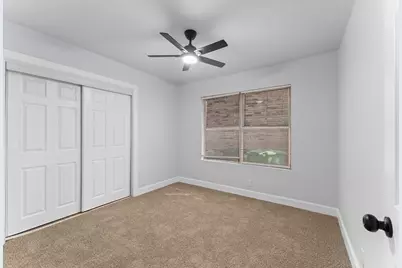 8427 Guinevere Street, Houston, TX 77029 - Photo 19