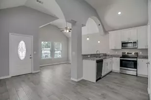 16960 W Ivanhoe, Montgomery, TX 77316 - Photo 3