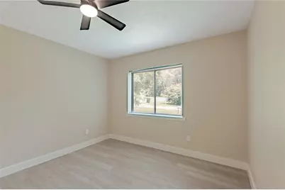 1107 W Dogwood Street, Woodville, TX 75979 - Photo 13