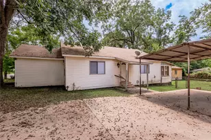 1107 W Dogwood St, Woodville, TX 75979 - Photo 23