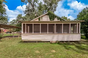 1107 W Dogwood St, Woodville, TX 75979 - Photo 19