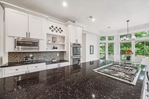 14 Tredington St, Sugar Land, TX 77479 - Photo 11
