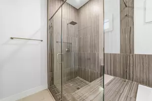 5905 Kiam St, Houston, TX 77007 - Photo 25