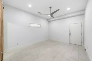 5905 Kiam St, Houston, TX 77007 - Photo 33