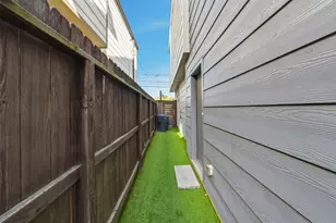 5905 Kiam St, Houston, TX 77007 - Photo 37