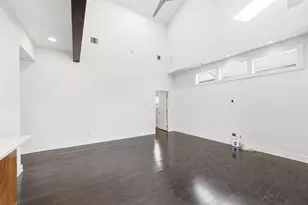 5905 Kiam St, Houston, TX 77007 - Photo 7