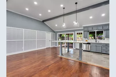 5402 Libbey Lane, Houston, TX 77092 - Photo 5