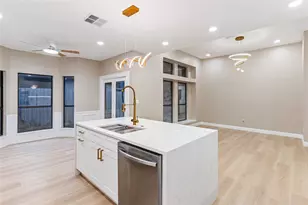 210 Mill Trail Dr, Sugar Land, TX 77498 - Photo 23