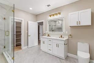 210 Mill Trail Dr, Sugar Land, TX 77498 - Photo 31
