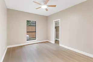 210 Mill Trail Dr, Sugar Land, TX 77498 - Photo 39