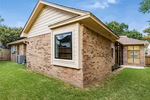 210 Mill Trail Dr, Sugar Land, TX 77498 - Photo 45