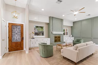 210 Mill Trail Drive, Sugar Land, TX 77498 - Photo 9