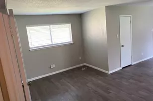 15803 Mill Point Dr, Houston, TX 77059 - Photo 13