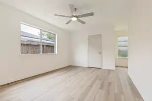 7307 Sunlight Ln, Houston, TX 77095 - Photo 13