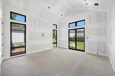 9050 Elizabeth Road, Houston, TX 77055 - Photo 17