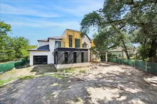 9050 Elizabeth Rd, Houston, TX 77055 - Photo 3