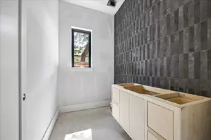 9050 Elizabeth Rd, Houston, TX 77055 - Photo 21