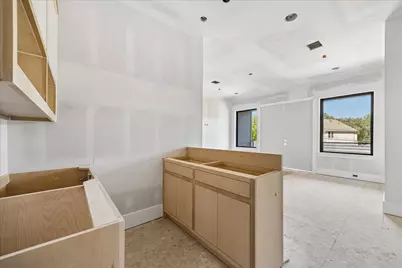 9050 Elizabeth Road, Houston, TX 77055 - Photo 29