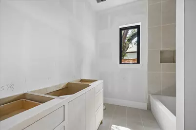 9050 Elizabeth Road, Houston, TX 77055 - Photo 23