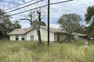 354 S 9th St, Aransas Pass, TX 78336 - Photo 7