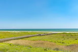 4131 Pointe W Dr, Galveston, TX 77554 - Photo 31