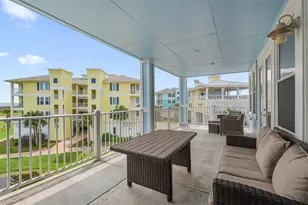 4131 Pointe W Dr, Galveston, TX 77554 - Photo 13