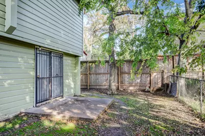 606 Enid Street #1/2A, Houston, TX 77009 - Photo 13