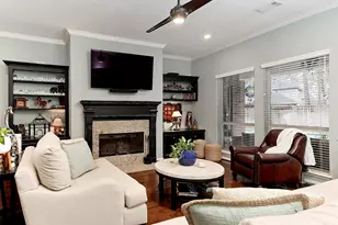 31 Bluff Creek Pl, The Woodlands, TX 77382 - Photo 7