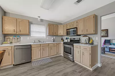 9913 Leamington Drive, Houston, TX 77070 - Photo 9