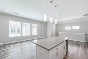 240 Julia St, Houston, TX 77022 - Photo 7