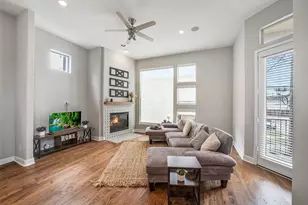 904 Roy St, Houston, TX 77007 - Photo 1