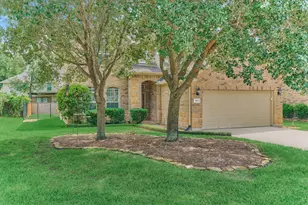 163 N Hawkhurst Cir, The Woodlands, TX 77354 - Photo 1
