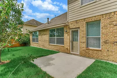 163 N Hawkhurst Circle, The Woodlands, TX 77354 - Photo 39
