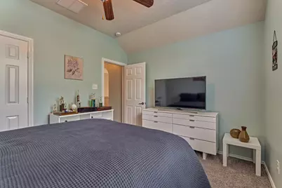 163 N Hawkhurst Circle, The Woodlands, TX 77354 - Photo 31