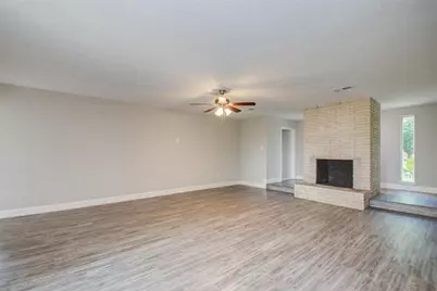 4126 Worrell Drive, Houston, TX 77045 - Photo 3