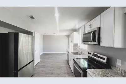 4126 Worrell Drive, Houston, TX 77045 - Photo 5