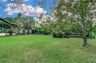 9712 Longmont Dr, Houston, TX 77063 - Photo 45