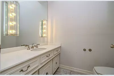 9712 Longmont Drive, Houston, TX 77063 - Photo 19