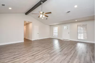 8134 Ivan Reid Drive, Houston, TX 77040 - Photo 7