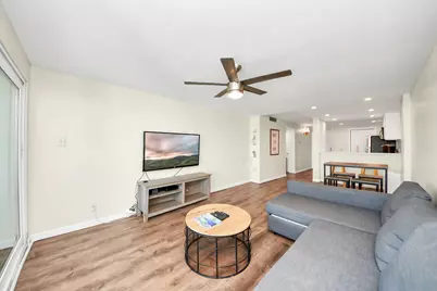 7310 Seawall Boulevard #409, Galveston, TX 77551 - Photo 11